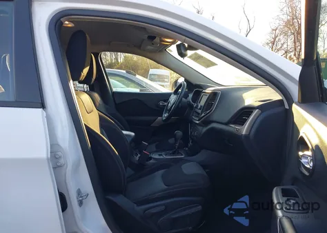 2017 Jeep Cherokee Sport 4X4 z USA, uszkodzony, nr VIN 1C4PJMAB0HD221167